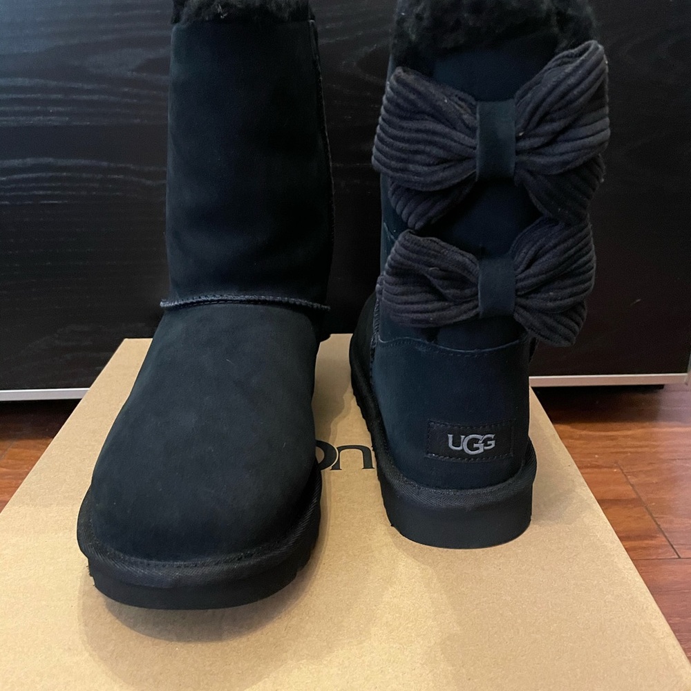 Ugg BAILEY BOW CORDUROY Black Boots